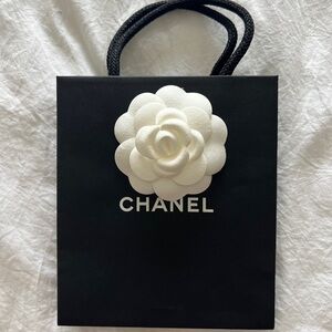 Chanel mini shopping bag with Camillia
